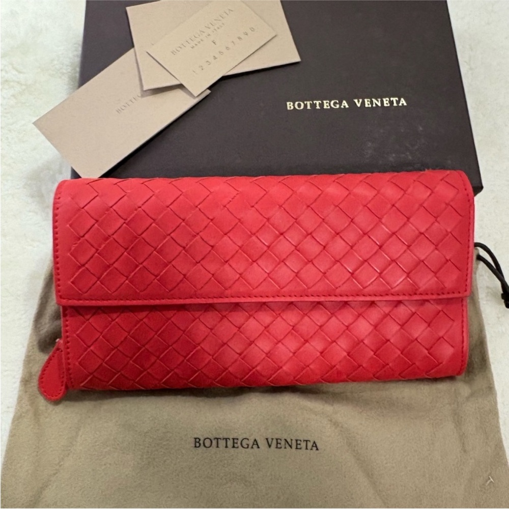 Bottega Veneta Red Intrecciato Leather  Wallet Authentic - Picture 3 of 16
